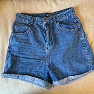 Nasty Gal Cuff Denim Shorts, size 4
